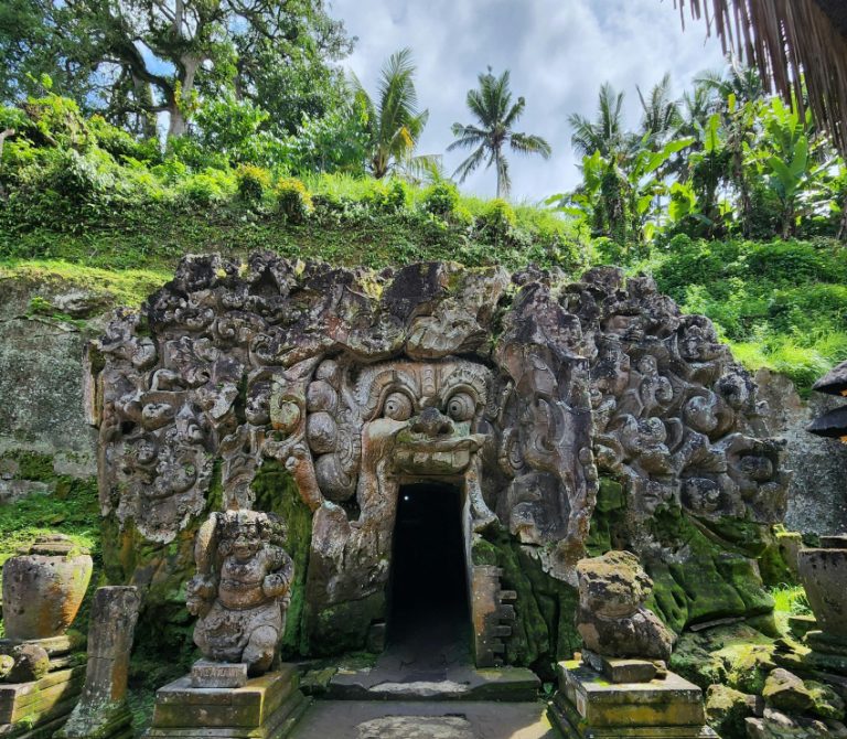 goa gajah elephant cave