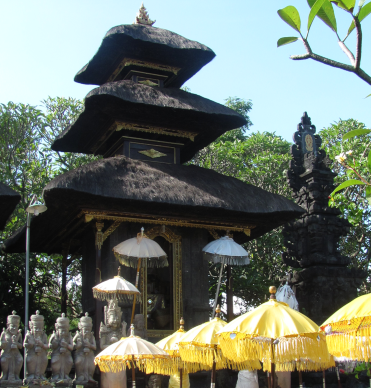 pura silayukti padangbai